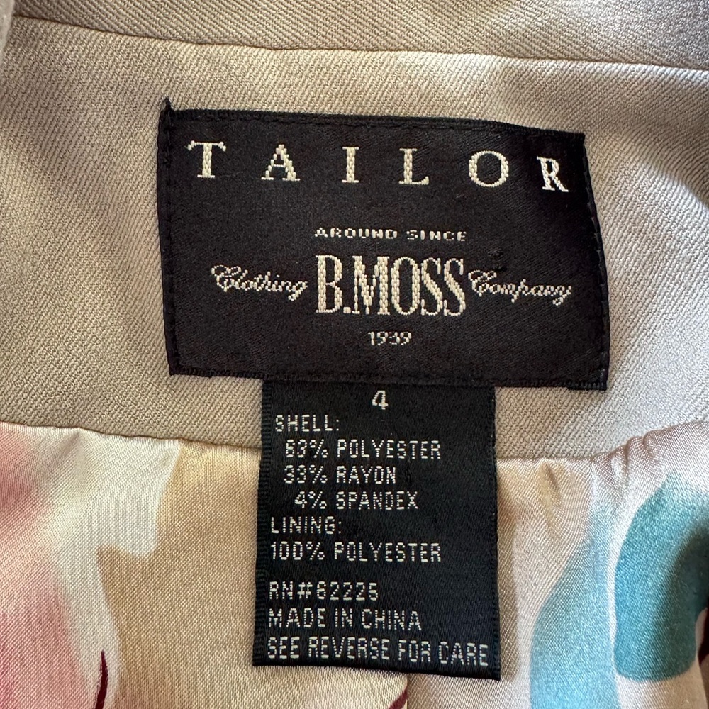 Tailor B. Moss beige cream blazer Size 4 small  business office - Picture 12 of 12
